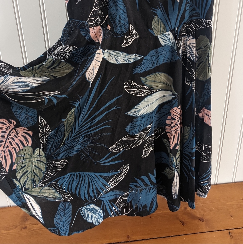 Aritzia Talula Lipinski Skater Dress | Color Palm Leaf - Picture 12 of 14
